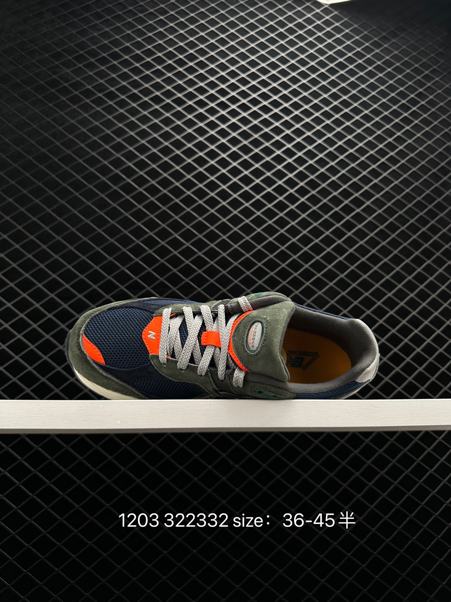 New Balance  ML2002RBA